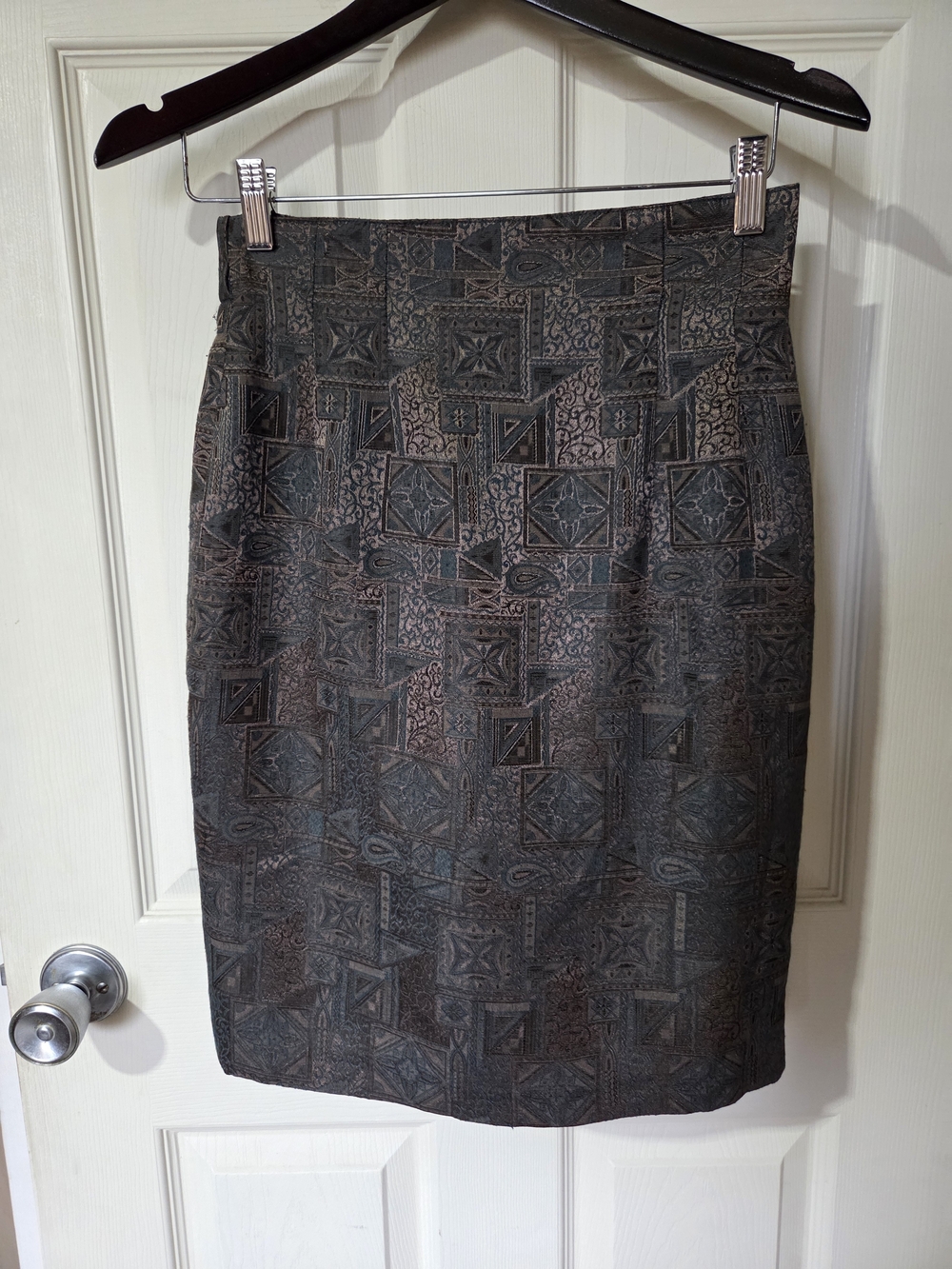 Classic Textured Gray Pencil Skirt
